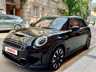 2021 Mini Hatch Cooper S III (F55/F56) Рестайлинг 2, чёрный, 3365000 рублей, вид 2