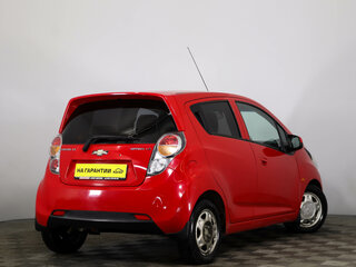 2011 Chevrolet Spark III, красный, 519000 рублей, вид 4