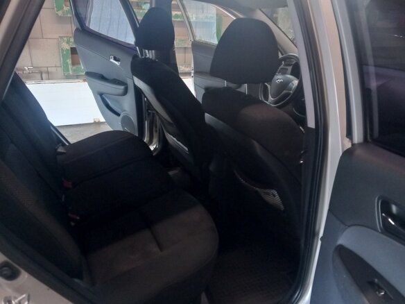 2011 Hyundai i30 I Рестайлинг, бежевый, 730000 рублей - вид 17