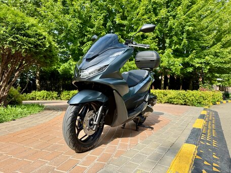 2023 Honda PCX 160, серый, 390000 рублей, вид 5