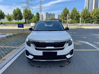 2021 Kia KX3, белый, 1682700 рублей, вид 2
