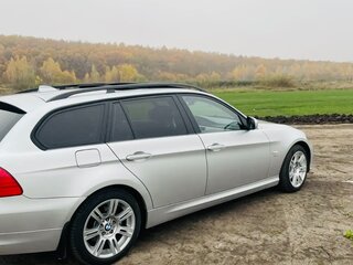 2009 BMW 3 серии 320d xDrive V (E90/E91/E92/E93) Рестайлинг, серебристый, 1570000 рублей, вид 3