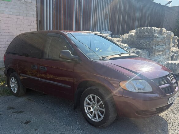 2002 Dodge Caravan 3-speed IV, пурпурный - вид 1