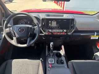 2026 Nissan Frontier III Рестайлинг, красный, 7406593 рублей, вид 5