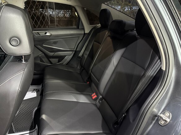 2019 Volkswagen Jetta 8-speed VII, серый, 1740000 рублей - вид 28