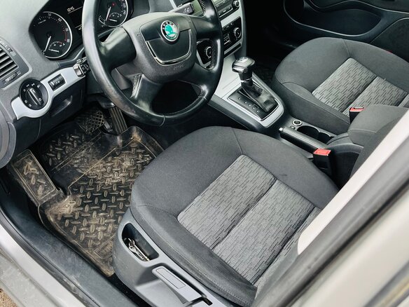 2011 Skoda Octavia II (A5) Рестайлинг, серый - вид 6