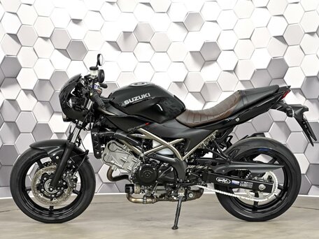 2022 Suzuki SV 650, чёрный, 695000 рублей, вид 4