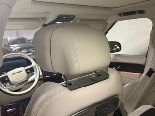 2022 Land Rover Range Rover D350 MHEV V, коричневый, 16500000 рублей, вид 4