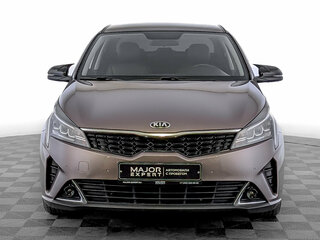 2021 Kia Rio IV Рестайлинг, коричневый, 1690000 рублей, вид 2