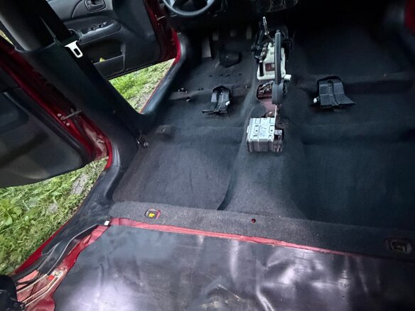 2007 Mitsubishi Lancer IX Рестайлинг, красный, 250000 рублей - вид 22