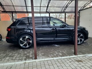 2020 Audi Q7 50 TDI II (4M) Рестайлинг, чёрный, 6800000 рублей, вид 5
