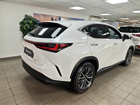 2026 Lexus NX 200 II, белый, 7100000 рублей - вид 4