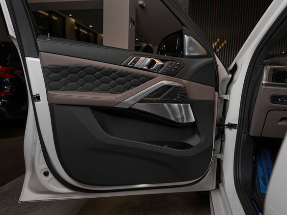 2024 BMW X6 M Competition III (F96) Рестайлинг, белый, 23050000 рублей - вид 14