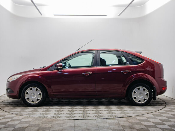 2008 Ford Focus II Рестайлинг, красный, 669000 рублей - вид 1
