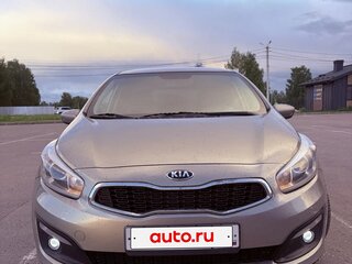 2015 Kia Ceed II Рестайлинг, серебристый, 1120000 рублей, вид 2