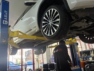2024 Geely Monjaro (Xingyue L) I, белый, 2650000 рублей, вид 4