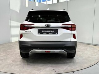 2021 Kia Seltos I, белый, 2190000 рублей, вид 4