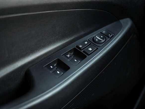 2018 Hyundai Tucson III, серый - вид 10