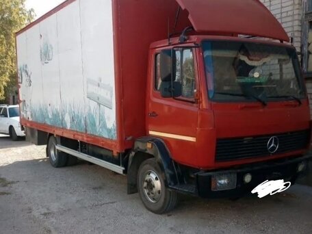 1996 Mercedes-Benz 814, красный, 1250000 рублей, вид 1