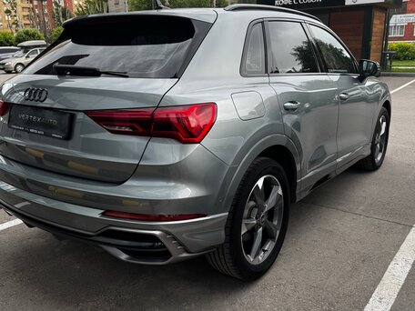 2022 Audi Q3 35 TFSI II (F3), белый, 2590000 рублей, вид 4