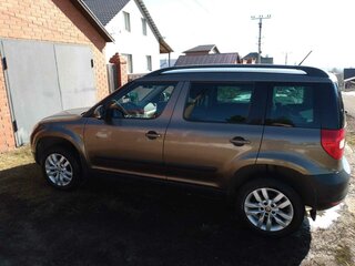 2011 Skoda Yeti I, коричневый, 799000 рублей, вид 4