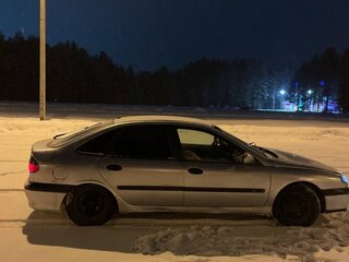 2000 Renault Laguna I, серебристый, 135000 рублей, вид 4