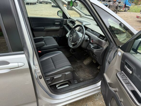 2018 Honda Freed II, белый, 1580000 рублей - вид 15