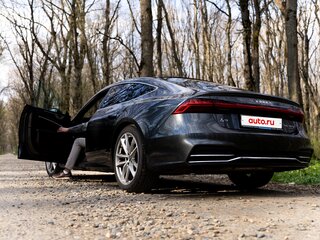 2020 Audi A7 55 TFSI II (4K), серый, 5850000 рублей, вид 4