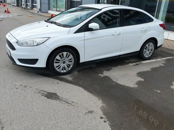2017 Ford Focus III Рестайлинг, белый, 1095000 рублей - вид 5
