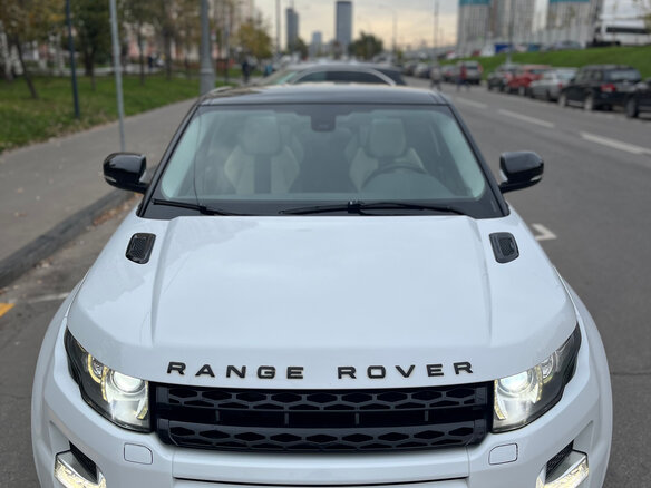 2012 Land Rover Range Rover Evoque 6-speed I, белый, 1600000 рублей - вид 2