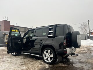 2021 Land Rover Defender 110 II, чёрный, 7650000 рублей, вид 3