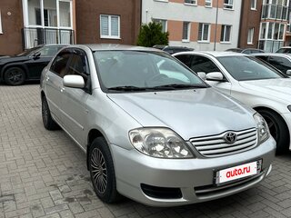 2005 Toyota Corolla IX (E120, E130) Рестайлинг, серебристый, 550000 рублей, вид 4