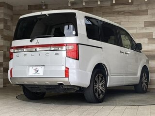 2023 Mitsubishi Delica D:5 I Рестайлинг, белый, 2290000 рублей, вид 5