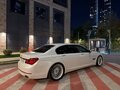 2012 BMW 7 серии 750i xDrive V (F01/F02/F04) Рестайлинг, белый, 1650000 рублей - вид 2