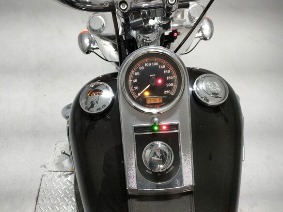 2017 Harley-Davidson Fat Boy, чёрный, 1132000 рублей - вид 5