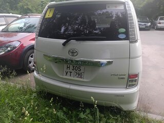 2012 Toyota ISis I Рестайлинг, белый, 1555000 рублей, вид 2