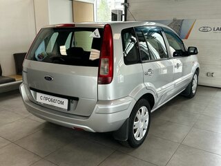 2011 Ford Fusion I Рестайлинг, серебристый, 389000 рублей, вид 3