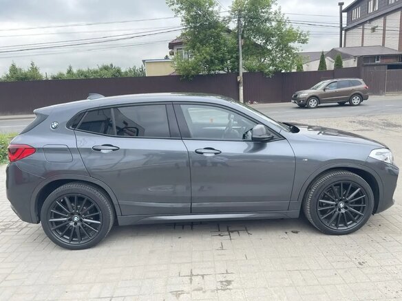 2018 BMW X2 sDrive20d I (F39), серый, 2770000 рублей - вид 4