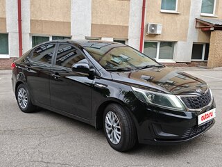 2014 Kia Rio III, чёрный, 750000 рублей, вид 4