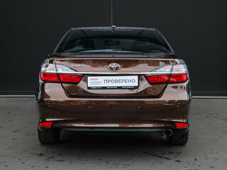 2017 Toyota Camry VII (XV50) Рестайлинг 2, коричневый, 2100000 рублей, вид 5