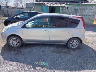 2008 Nissan Note I Рестайлинг, серебристый, 400000 рублей, вид 4