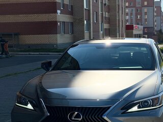 2020 Lexus ES 250 VII, серый, 4100000 рублей, вид 5