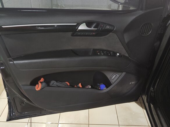 2010 Audi Q7 I (4L) Рестайлинг, чёрный, 1650000 рублей - вид 14