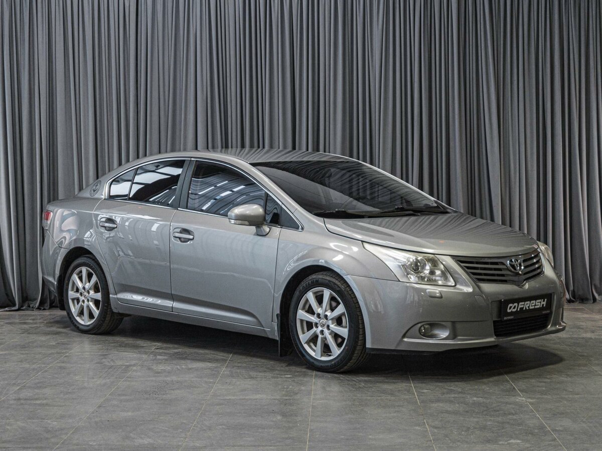 Открыть фотографии: Toyota Avensis III