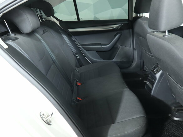 2014 Skoda Octavia III (A7), белый, 1249000 рублей - вид 19