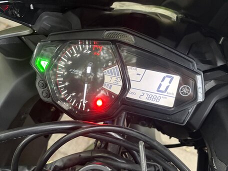 2014 Yamaha YZF-R25, чёрный, 280000 рублей, вид 3