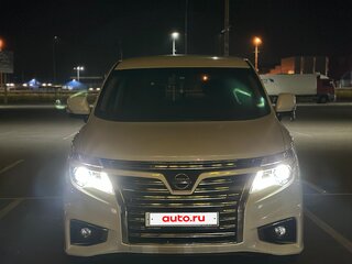 2017 Nissan Elgrand III (E52) Рестайлинг, белый, 3200000 рублей, вид 2