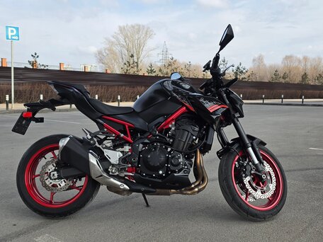 2021 Kawasaki Z 900, красный, 1000000 рублей, вид 4