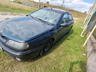 1999 Renault Laguna I, зелёный, 170000 рублей, вид 1