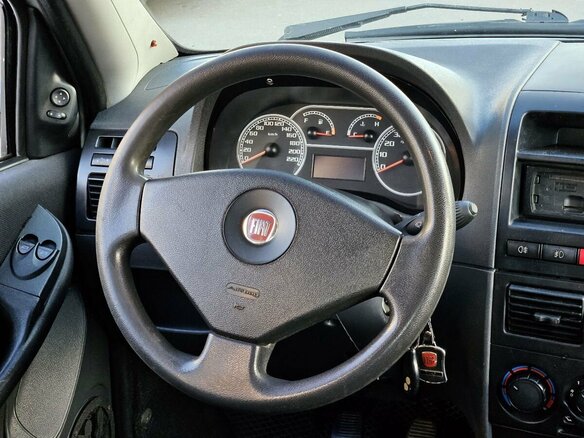 2008 Fiat Albea I Рестайлинг, серебристый, 180000 рублей - вид 13